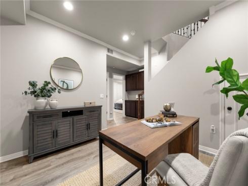 401  Bernard  211  Street, Costa Mesa, CA