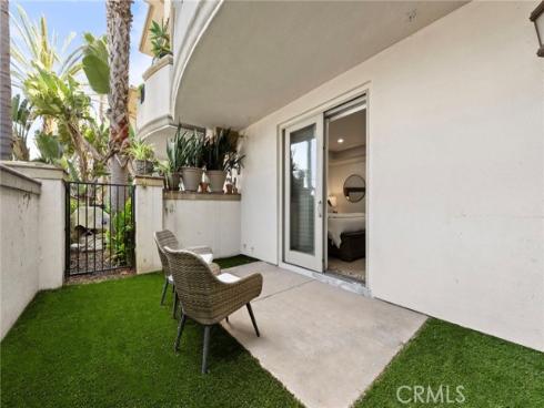 401  Bernard  211  Street, Costa Mesa, CA