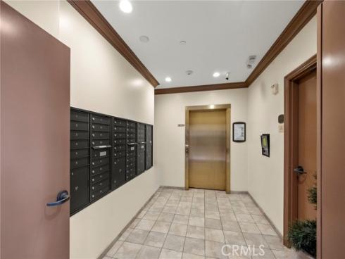 401  Bernard  211  Street, Costa Mesa, CA