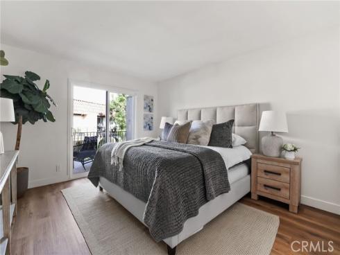 3058  Club House   Road, Costa Mesa, CA