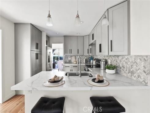 3058  Club House   Road, Costa Mesa, CA