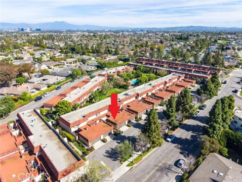 3058  Club House   Road, Costa Mesa, CA