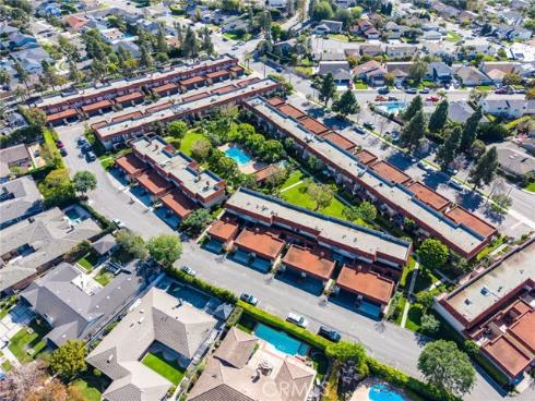 3058  Club House   Road, Costa Mesa, CA