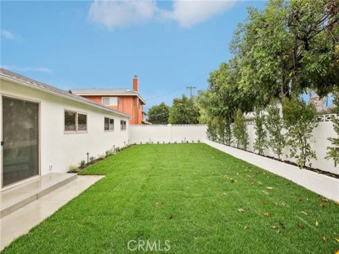 1147  Charleston  , Costa Mesa, CA