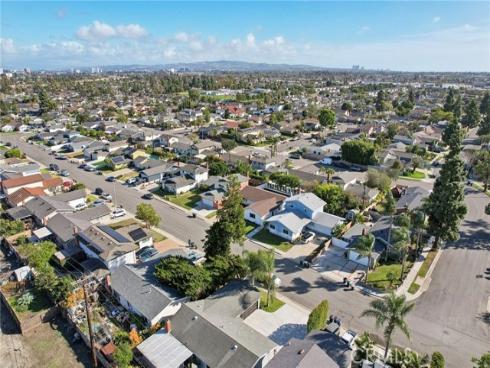 1147  Charleston  , Costa Mesa, CA