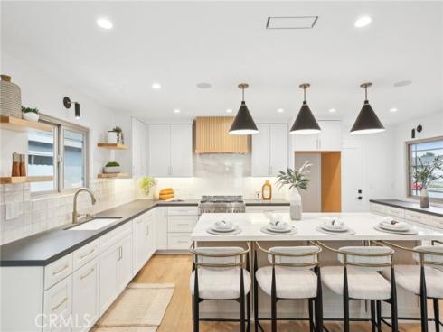 1147  Charleston  , Costa Mesa, CA