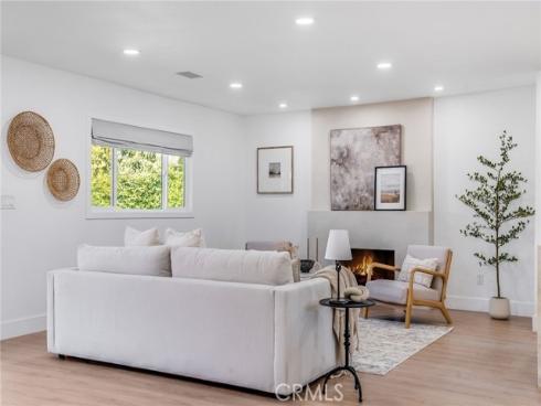 1608  Elm  , Costa Mesa, CA