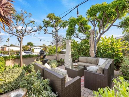 3165  Bermuda   Drive, Costa Mesa, CA