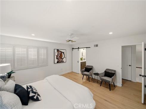 324  Sydney  , Costa Mesa, CA