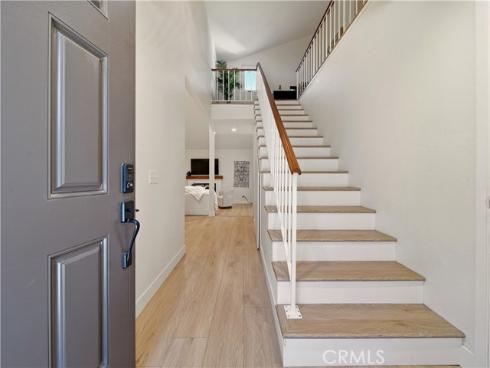 324  Sydney  , Costa Mesa, CA