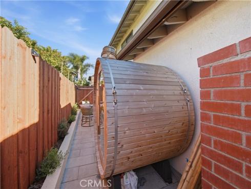 324  Sydney  , Costa Mesa, CA