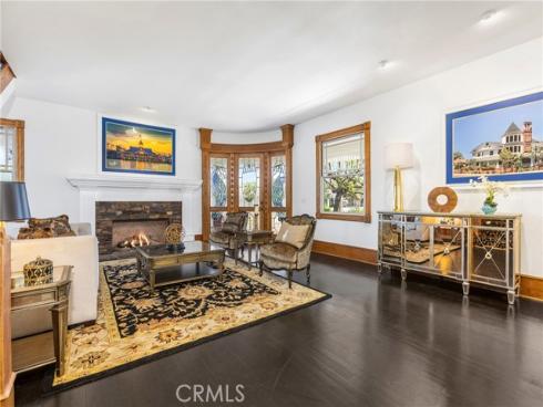 1919  Santa Ana  , Costa Mesa, CA