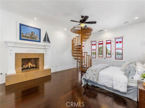 1919  Santa Ana  , Costa Mesa, CA