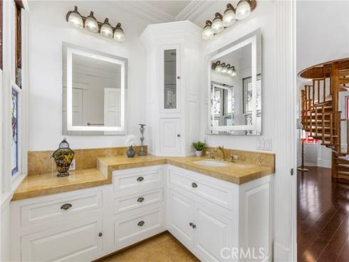 1919  Santa Ana  , Costa Mesa, CA