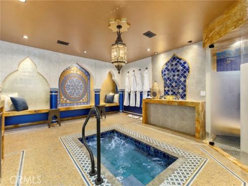 1919  Santa Ana  , Costa Mesa, CA