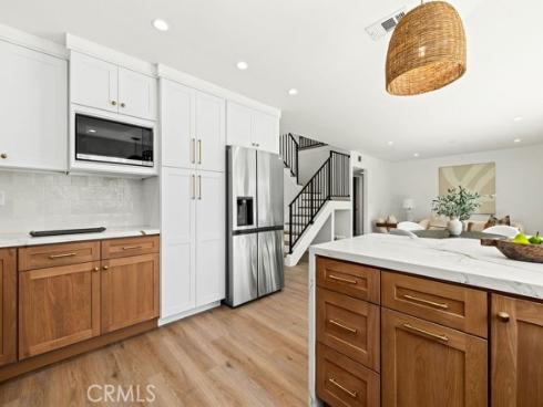 937 Carnation , Costa Mesa, CA