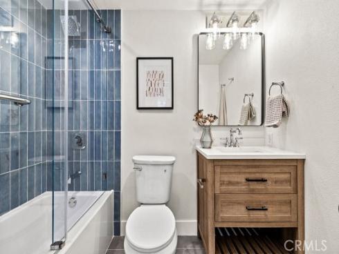 937 Carnation , Costa Mesa, CA