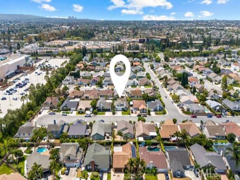 937 Carnation , Costa Mesa, CA