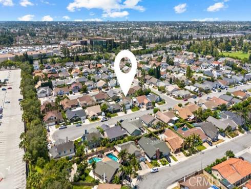 937 Carnation , Costa Mesa, CA