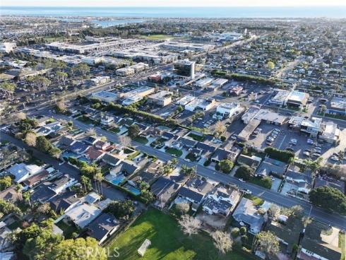 450 Cabrillo , Costa Mesa, CA