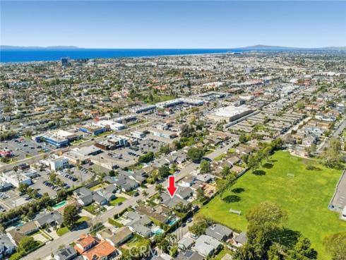 450 Cabrillo , Costa Mesa, CA