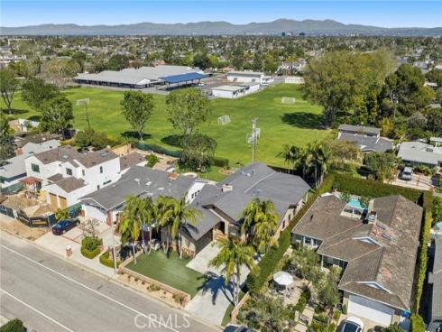 450 Cabrillo , Costa Mesa, CA
