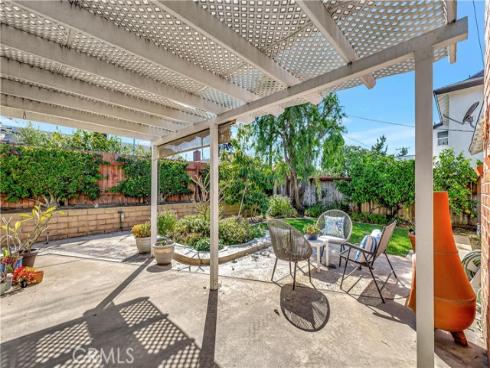 945  Lansing   Lane, Costa Mesa, CA