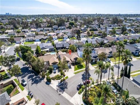 945  Lansing   Lane, Costa Mesa, CA