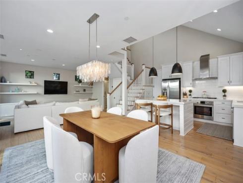 2076  Tablelands Way  , Costa Mesa, CA