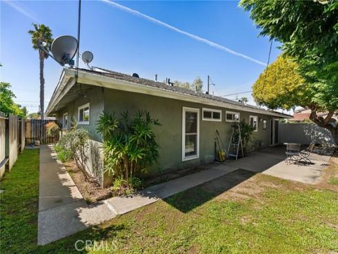 300  Alva  , Costa Mesa, CA