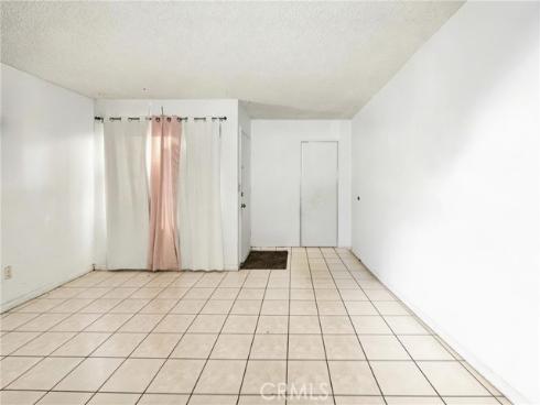 2171  Pomona  , Costa Mesa, CA