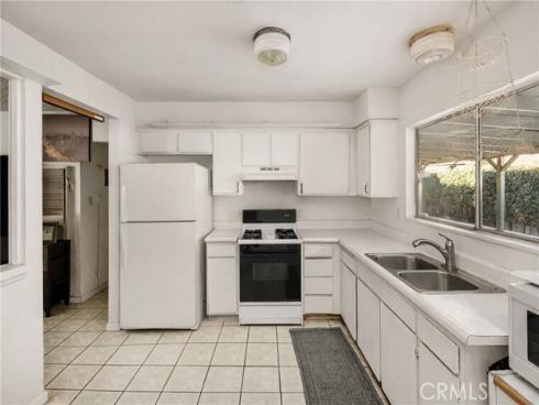 2171  Pomona  , Costa Mesa, CA