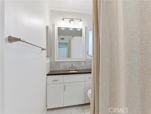 1741  Tustin Ave  3C , Costa Mesa, CA