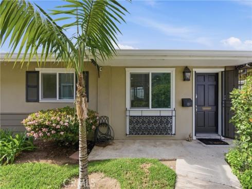1741  Tustin Ave  3C , Costa Mesa, CA