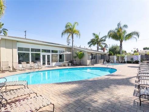 1741  Tustin Ave  3C , Costa Mesa, CA