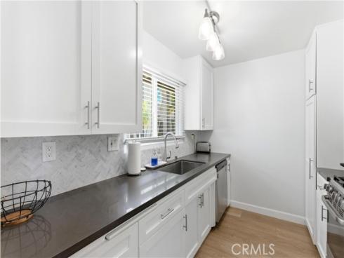 1741  Tustin Ave  3C , Costa Mesa, CA