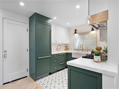 2528  Alder   Lane, Costa Mesa, CA