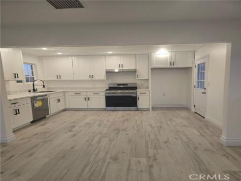 871  Joann  , Costa Mesa, CA