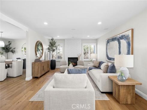 2279  Rutgers  , Costa Mesa, CA