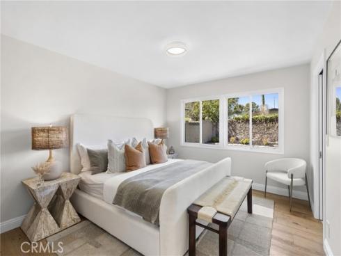 2279  Rutgers  , Costa Mesa, CA