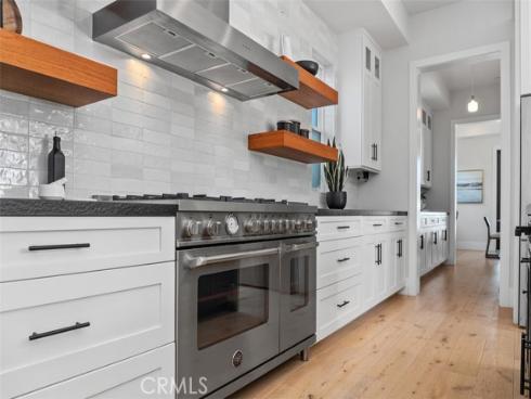 175  Costa Mesa  , Costa Mesa, CA