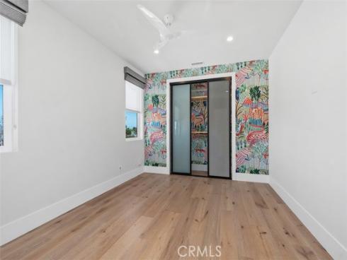 175  Costa Mesa  , Costa Mesa, CA