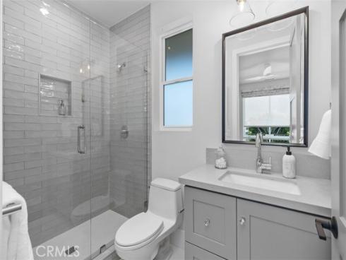 175  Costa Mesa  , Costa Mesa, CA