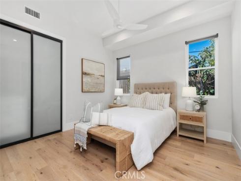 175  Costa Mesa  , Costa Mesa, CA