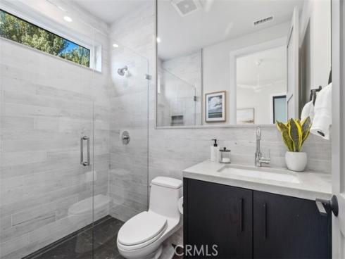 175  Costa Mesa  , Costa Mesa, CA