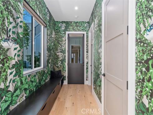 175  Costa Mesa  , Costa Mesa, CA