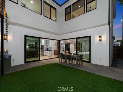 175  Costa Mesa  , Costa Mesa, CA