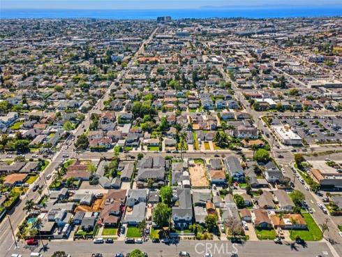 175  Costa Mesa  , Costa Mesa, CA