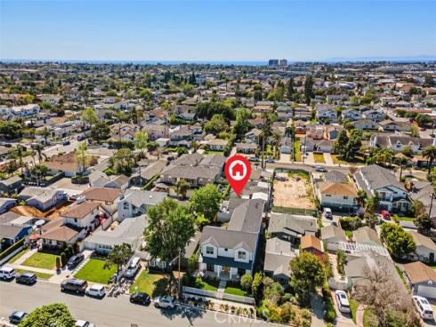 175  Costa Mesa  , Costa Mesa, CA