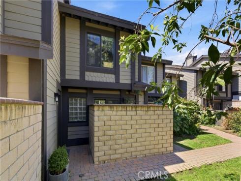 1095  Mesa Bluff  , Costa Mesa, CA